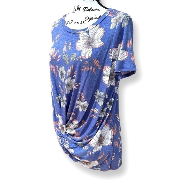 Floral USA Made Short Sleeve Top with Front Knot Size S - Picture 5 of 7
